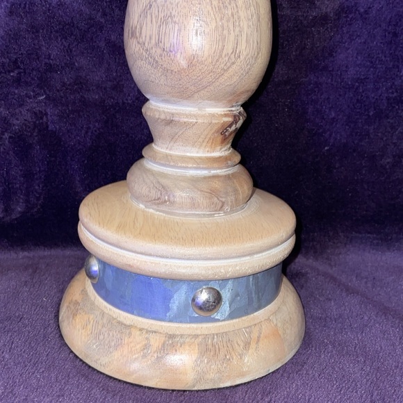 NWT PIER 1.  2 Elegant Wooden Candle Holders with 2 Green Candles - Picture 5 of 8